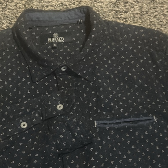 Men’s Button Down Buffalo David Bitton long sleeve shirt. In blue, size L. - Picture 3 of 7
